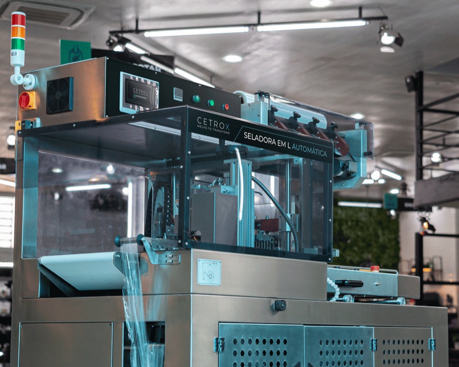 Seladora automática em L com túnel de encolhimento